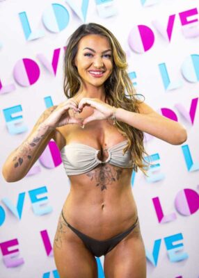 African Housewife Escorts in Ghitorni Metro Gurgaon